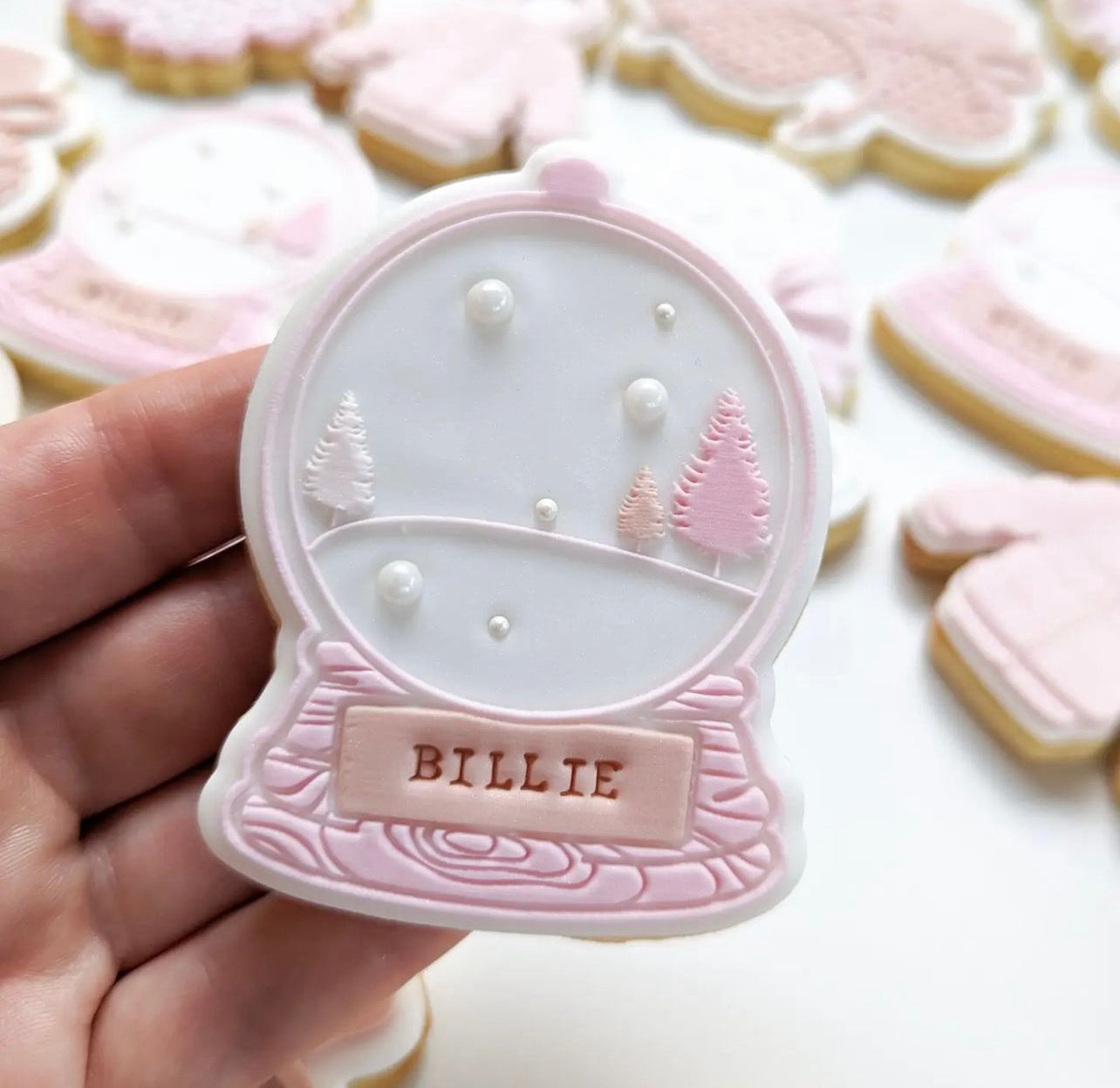 Snowglobe smaller version w/ cutter